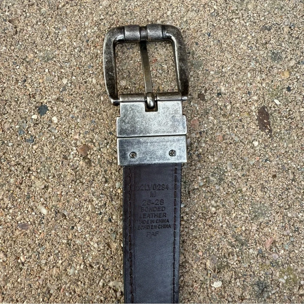 LEVIS Boys Reversible Black Brown Bonded Leather Belt Size 26-28